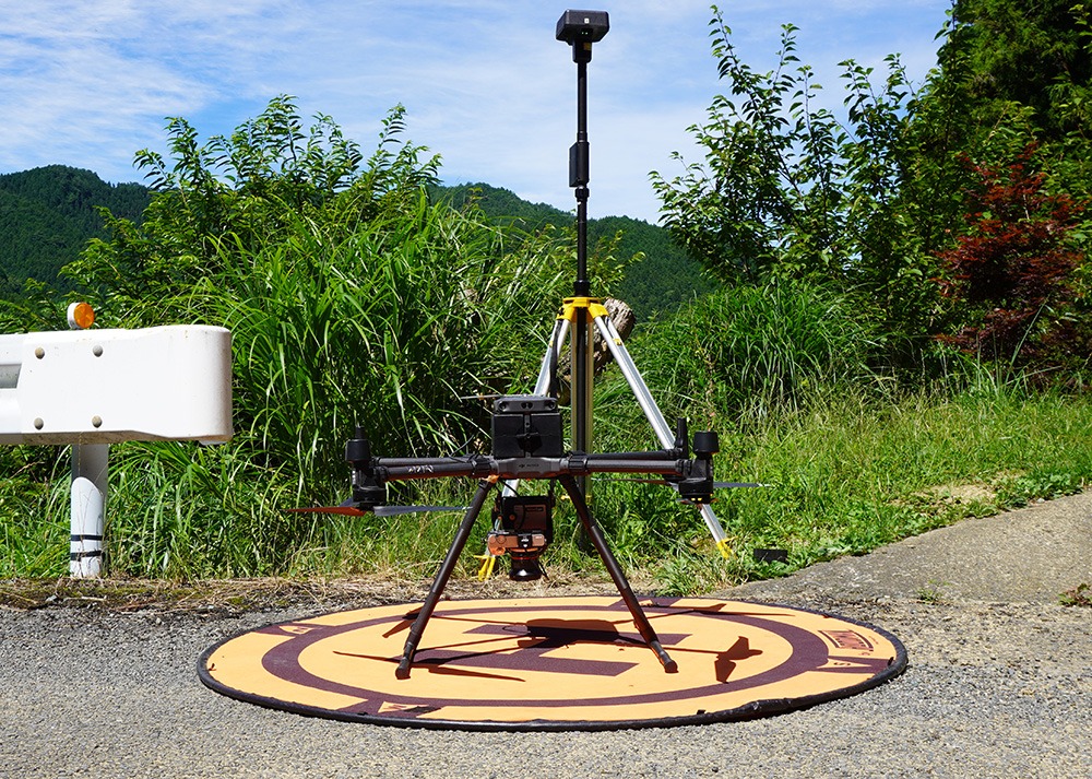ドローン搭載型レーザー測量の写真
