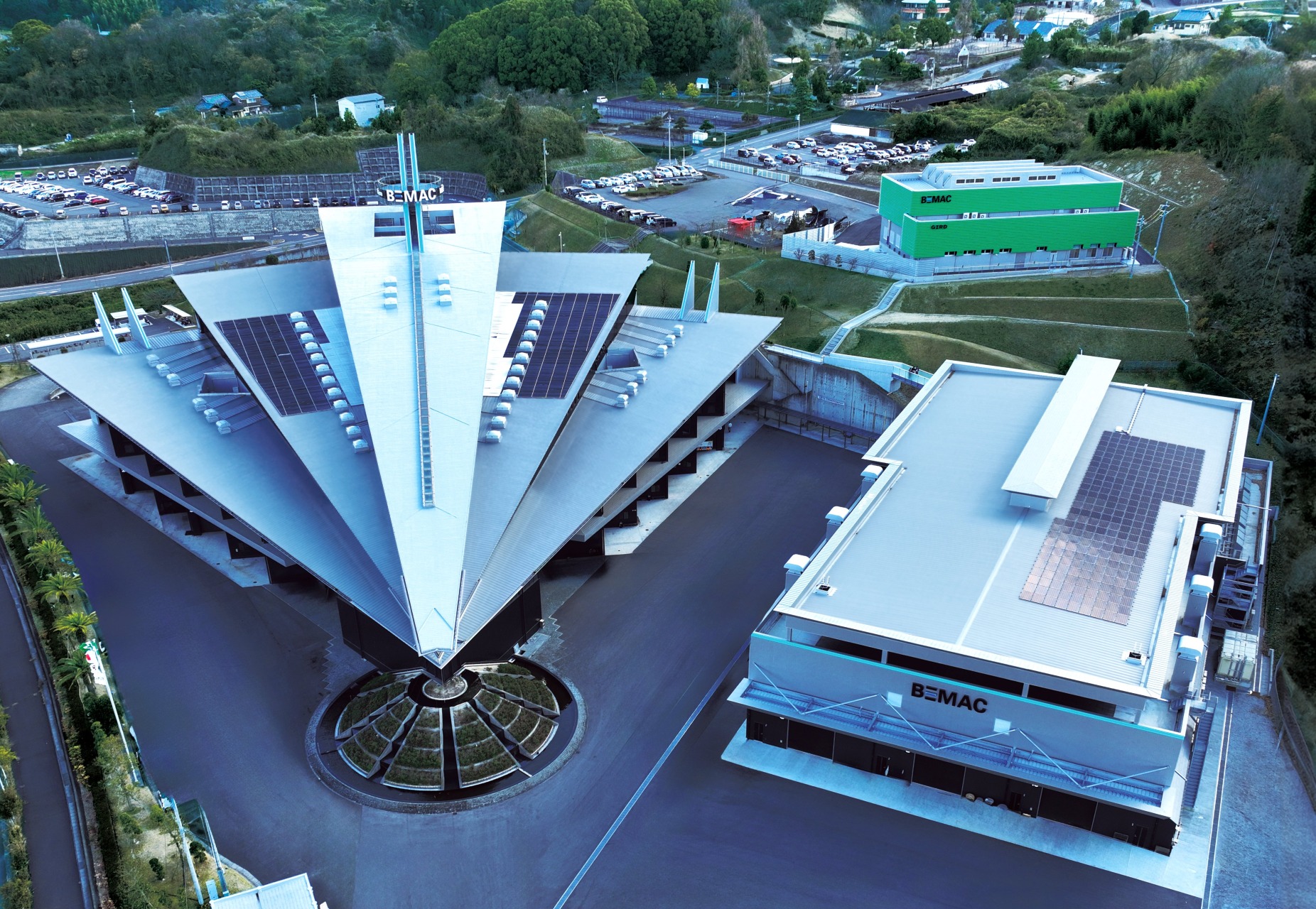 BEMAC今治本社：みらい工場の写真